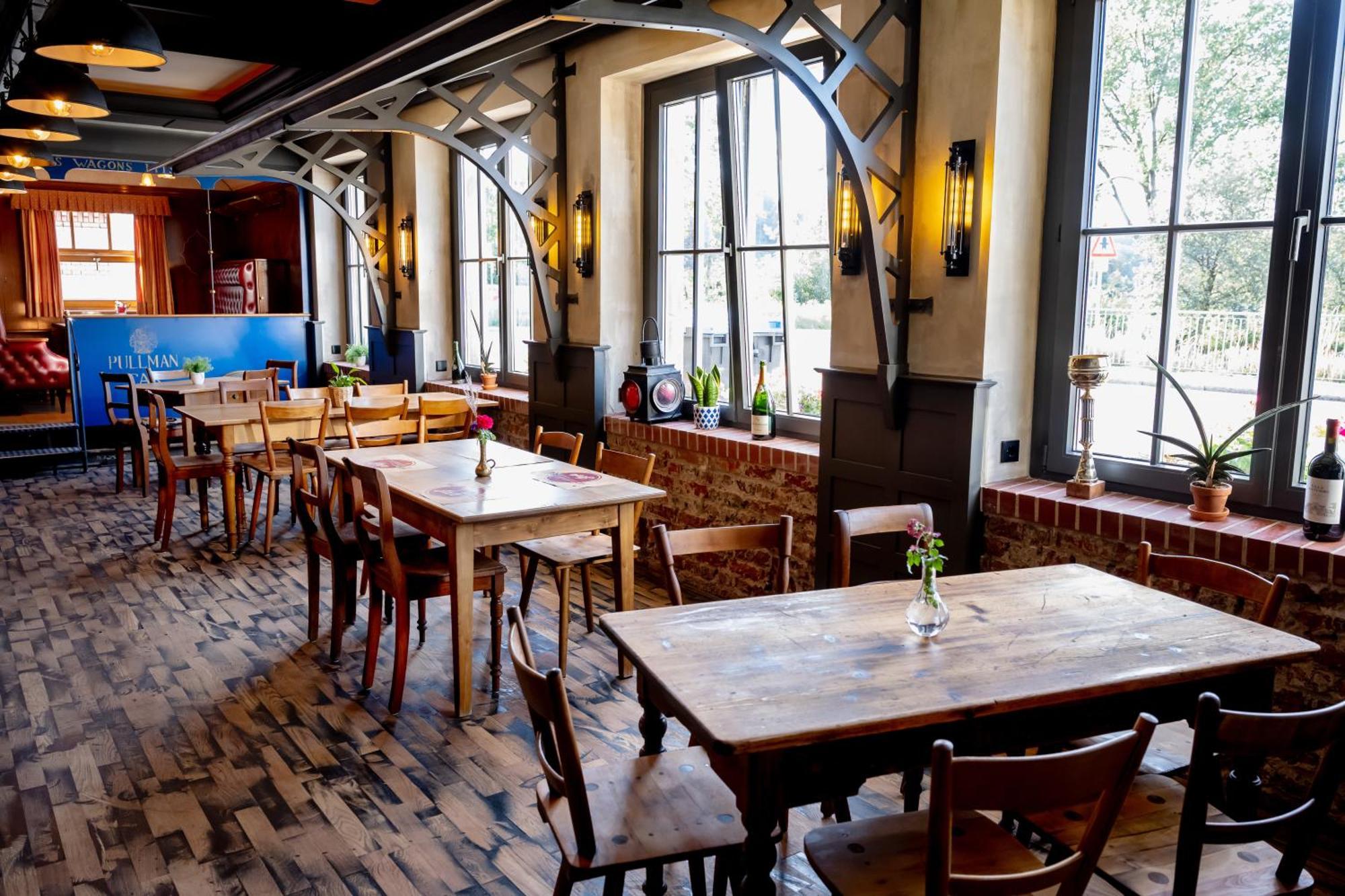 Motorworld Inn Warthausen Εξωτερικό φωτογραφία