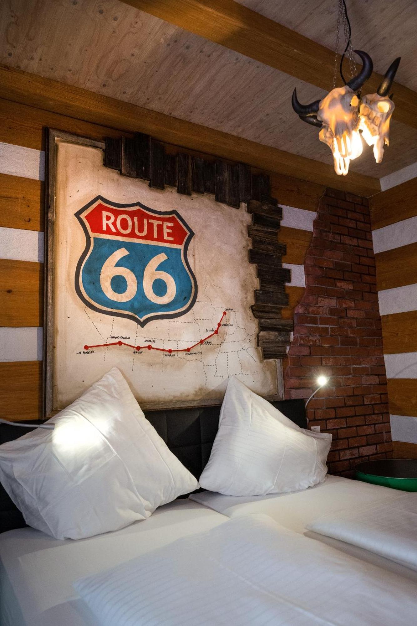 Motorworld Inn Warthausen Εξωτερικό φωτογραφία
