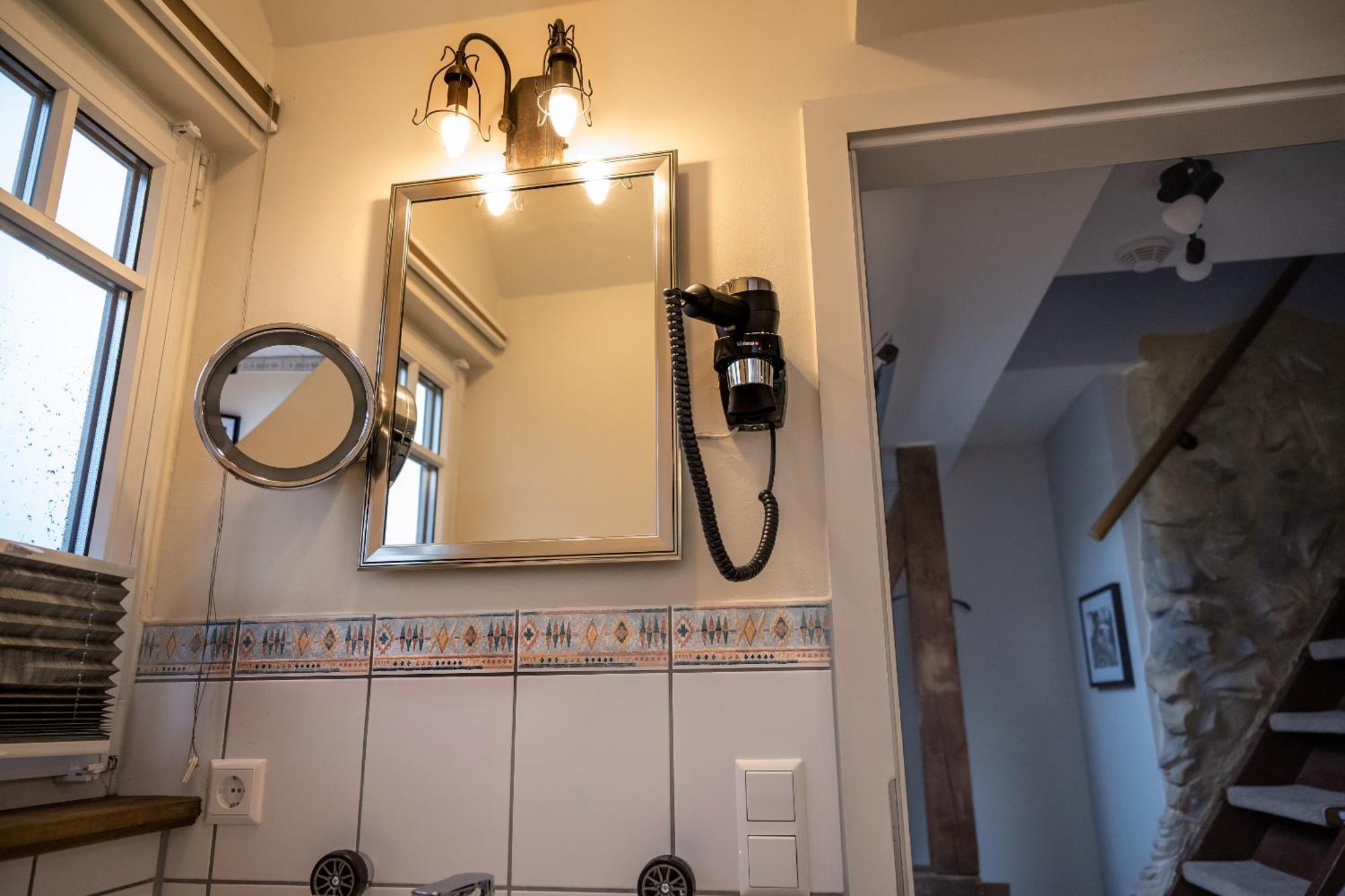 Motorworld Inn Warthausen Εξωτερικό φωτογραφία
