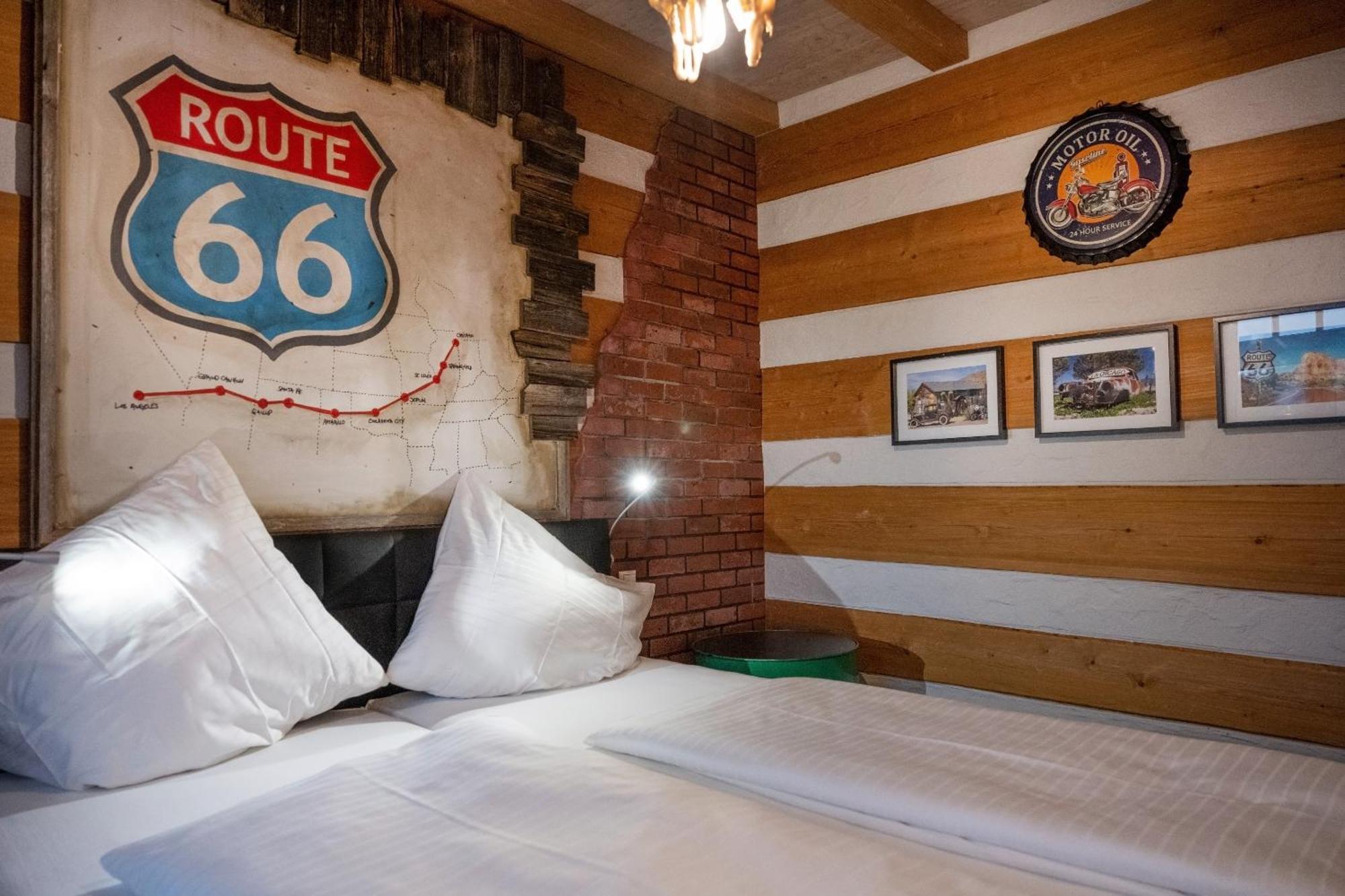 Motorworld Inn Warthausen Εξωτερικό φωτογραφία