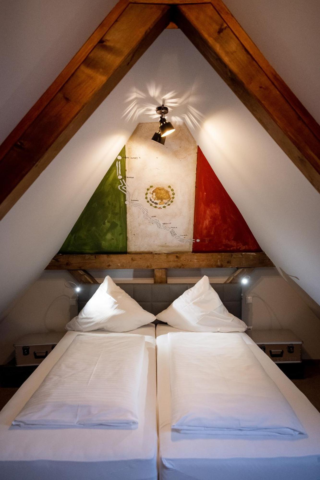 Motorworld Inn Warthausen Εξωτερικό φωτογραφία